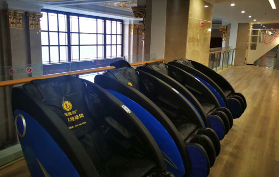 太空舱按摩椅功能包括哪些？设计原理是什么