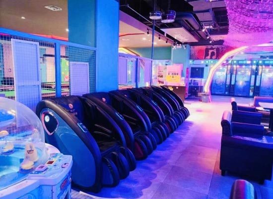 KGC尊爵、 K3按摩椅太空舱零重力：SL曲轨+脚底